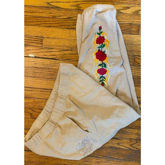 Teddy Fresh Embroidered Roses Rhinestones Thick Joggers Pants Women’s 2XL Beige - Picture 2 of 10